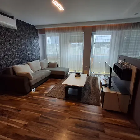 Apartament Unicorniselit Eger